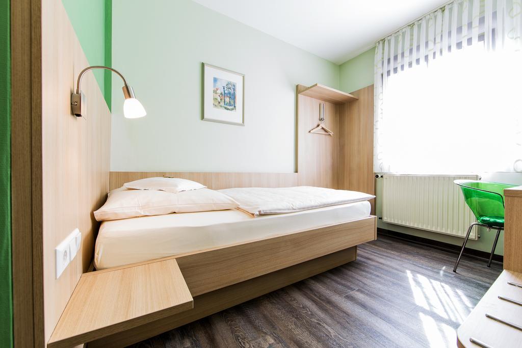 Hotel Zur Post Heilbronn Extérieur photo