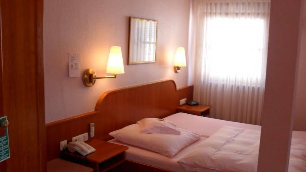 Hotel Zur Post Heilbronn Extérieur photo