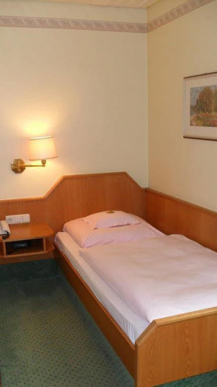 Hotel Zur Post Heilbronn Extérieur photo